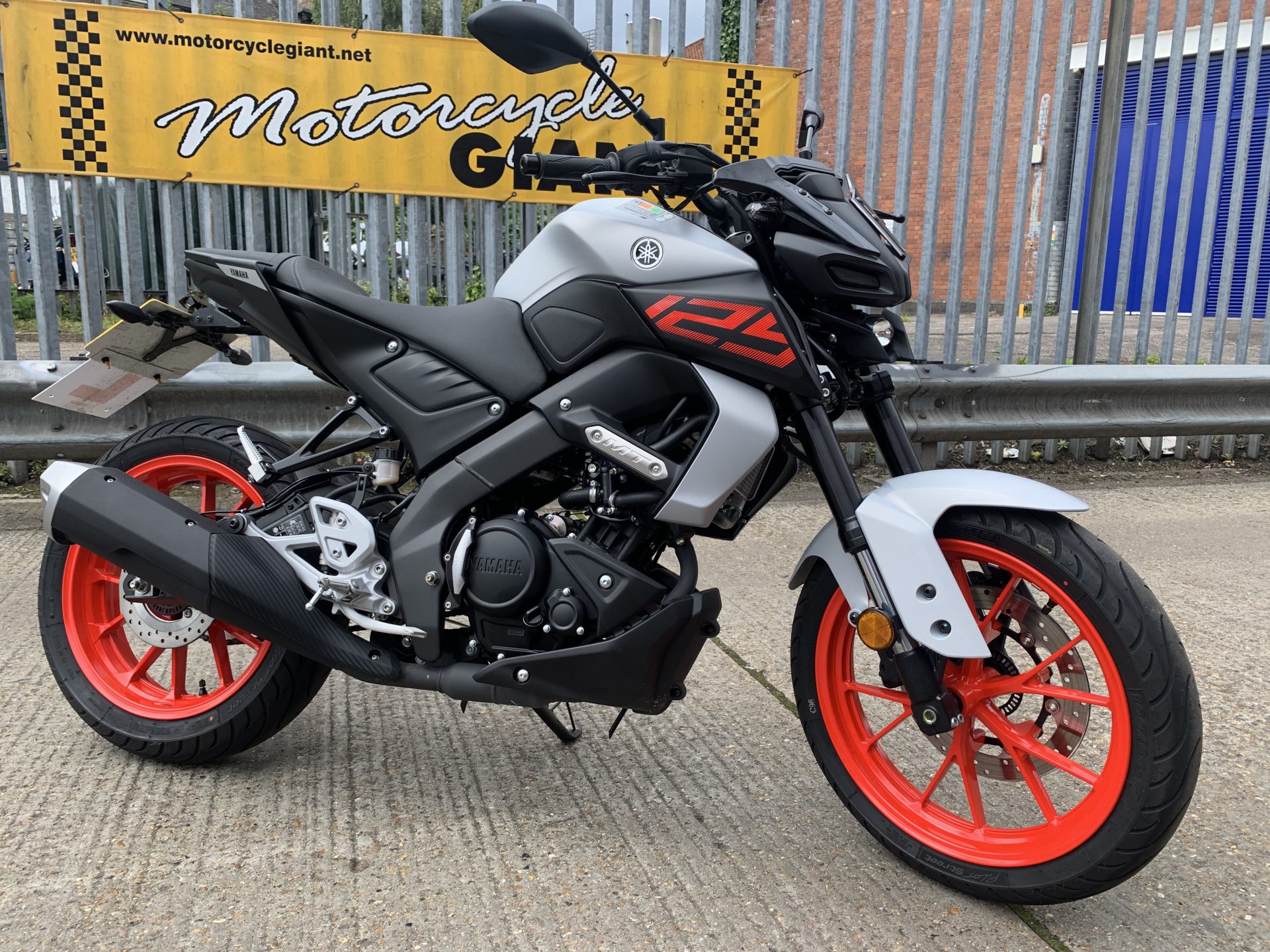 YAMAHA MT 125 ABS – Motorcycle Giant – West London Motorcycle & Scooter