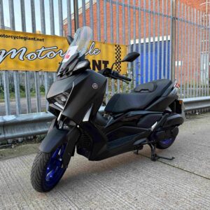 YAMAHA XMAX 125