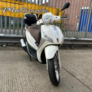 2016 Piaggio Medley 125 4361 Miles