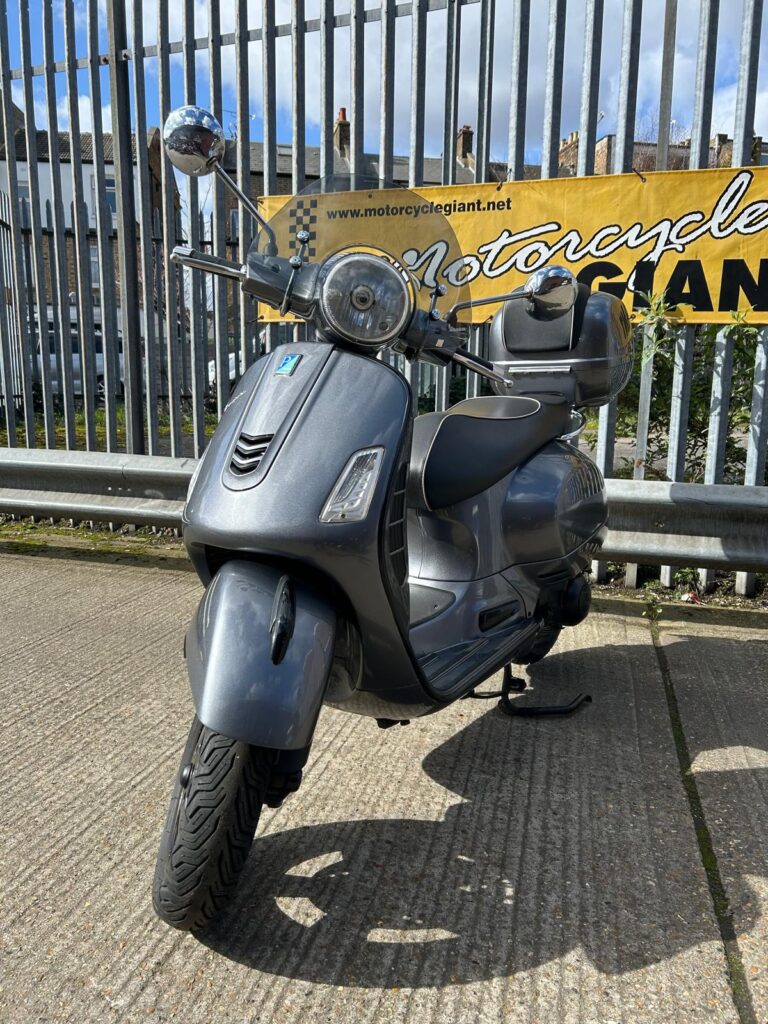 Vespa GTS 300 ie abs