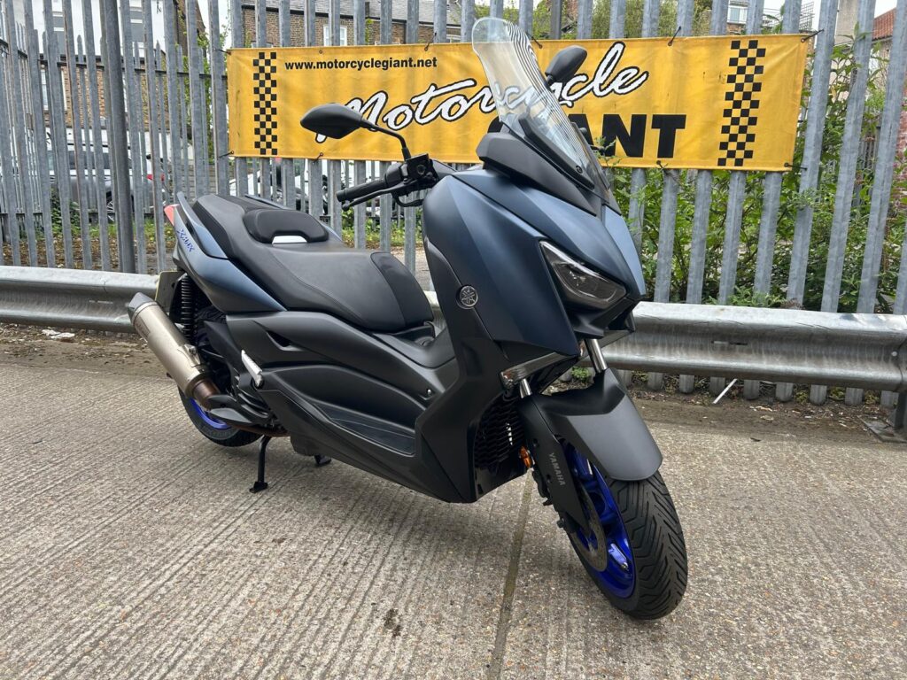 Yamaha XMAX 125