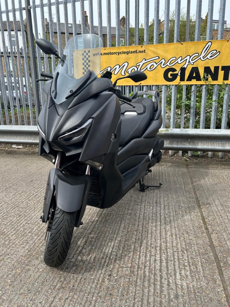 Yamaha XMAX 125