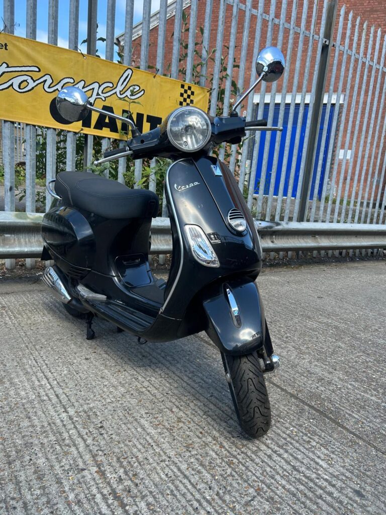 Vespa LX 125 ie
