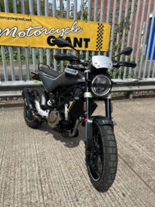 Husqvarna Svartpilen 125