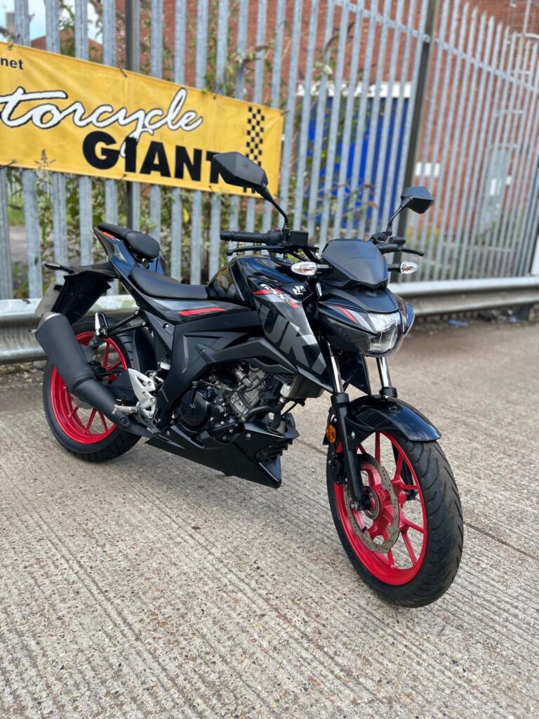 Suzuki GSX 125 S