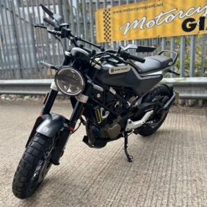 Husqvarna Svartpilen 125