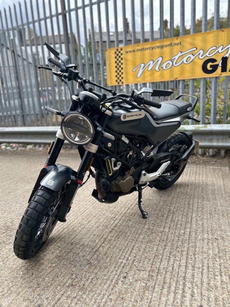 Husqvarna Svartpilen 125