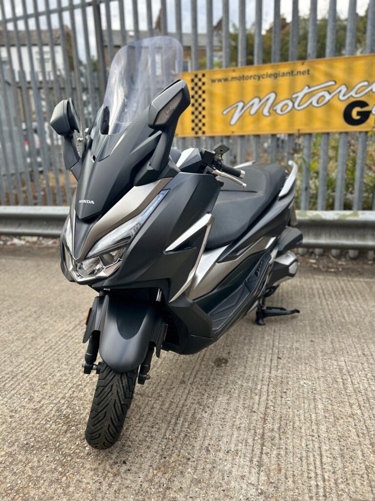 Honda Forza 350