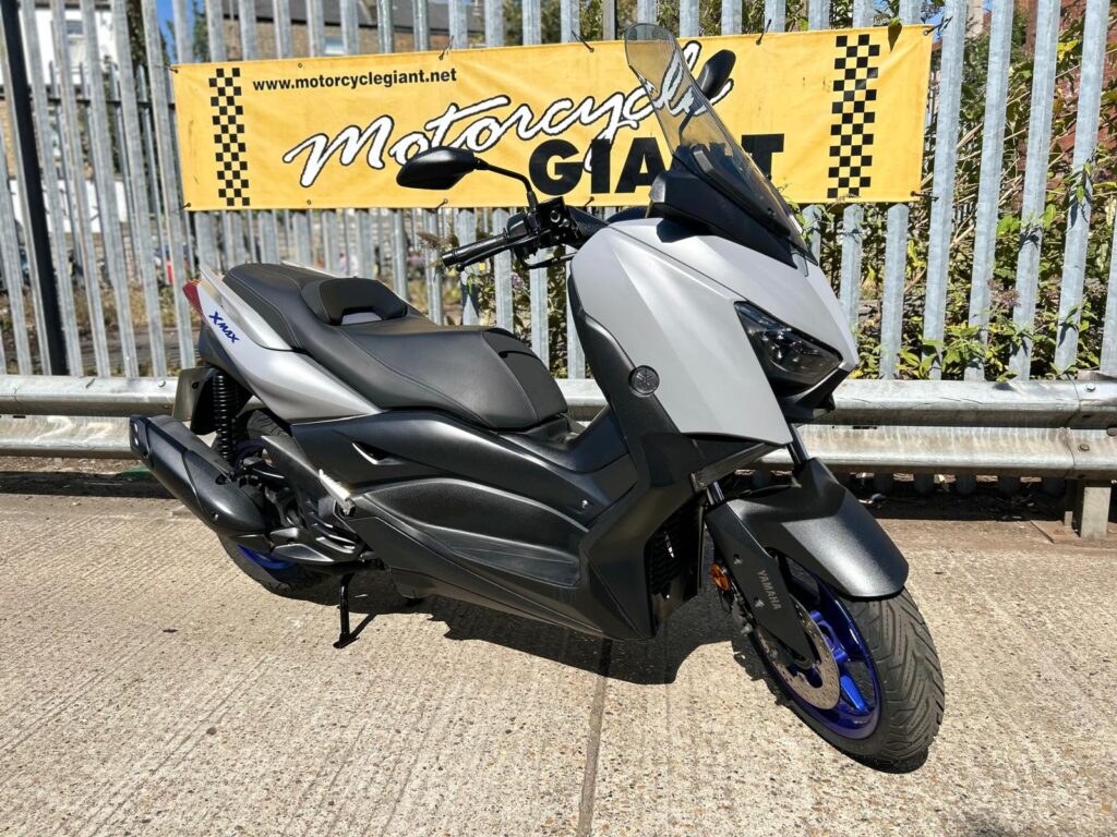 Yamaha XMAX 125