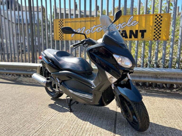 Yamaha Xmax 125