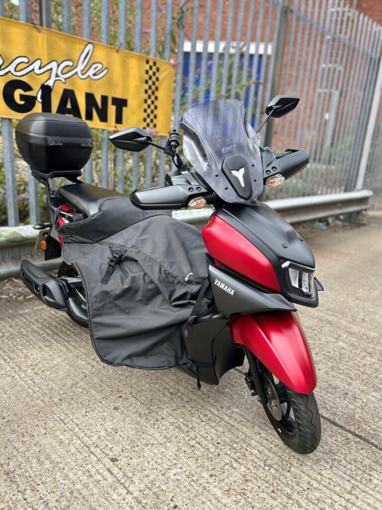 Yamaha RAYZR 125