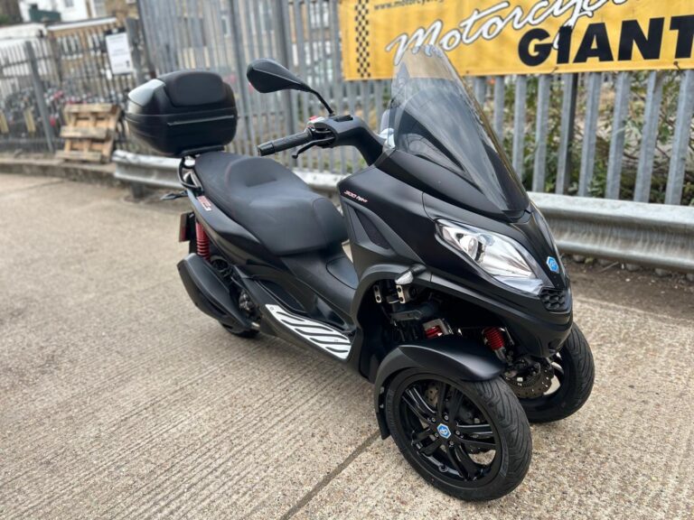 Piaggio MP3 300 HPE Sport