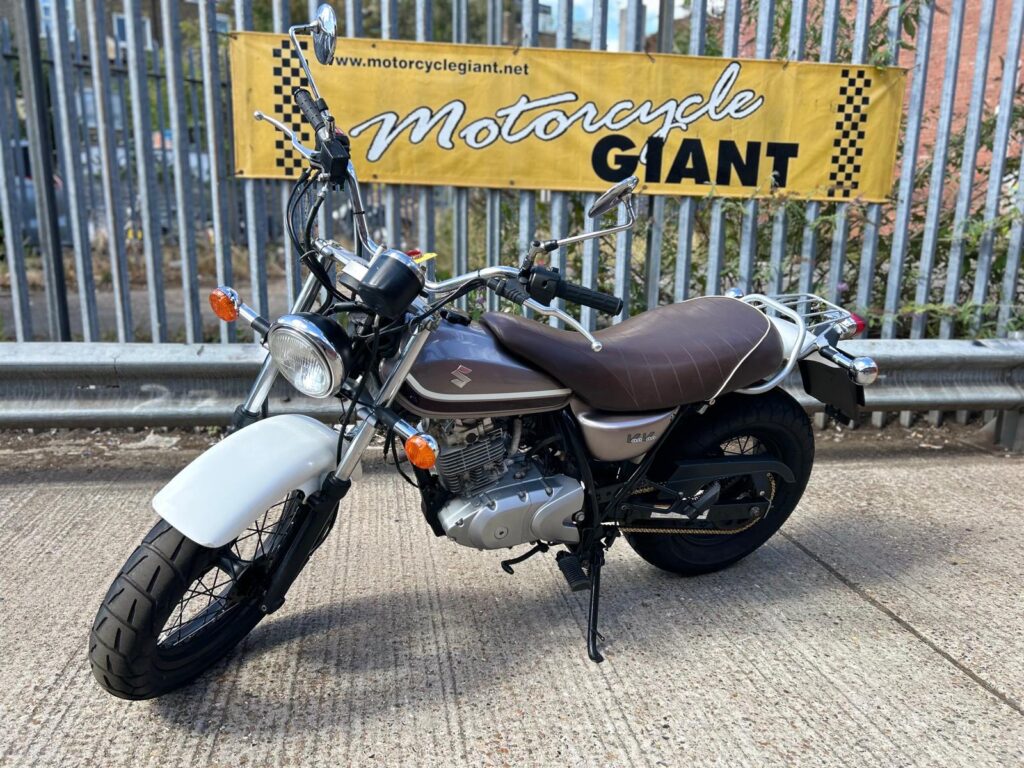 Suzuki RV125 VanVan