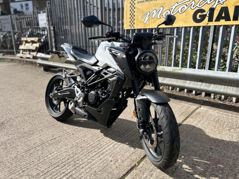 Honda CB125R 125
