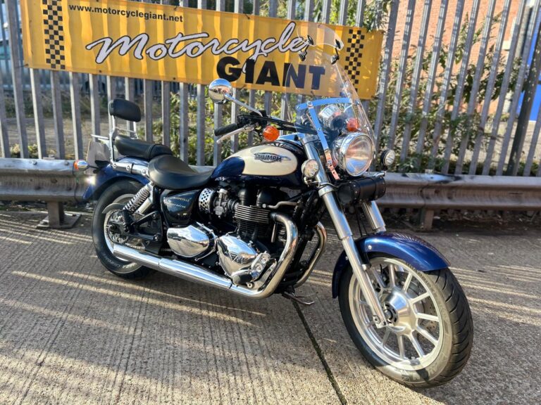 Triumph Bonneville America 865